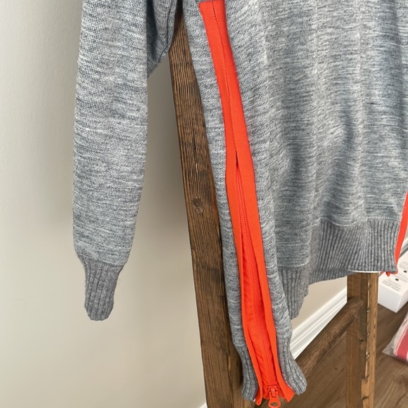 Zara Vented Soft Grey Sweatshirt Small - Picture 6 of 8